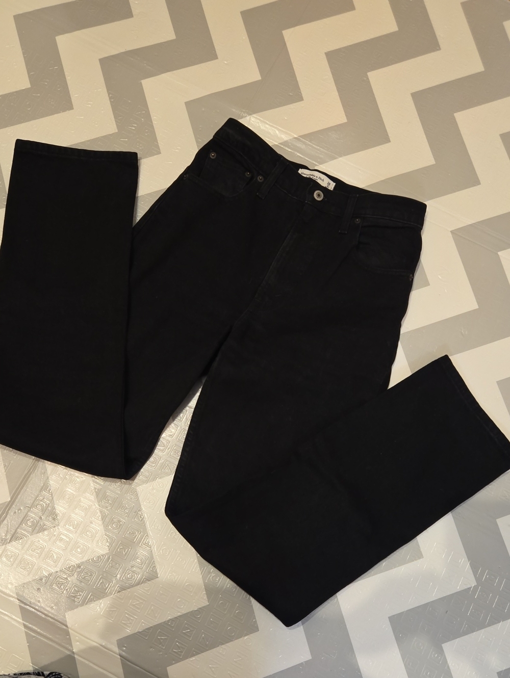 Abercrombie & Fitch Womens 90s Straight Ultra High Rise Black Jeans Size 26/2R